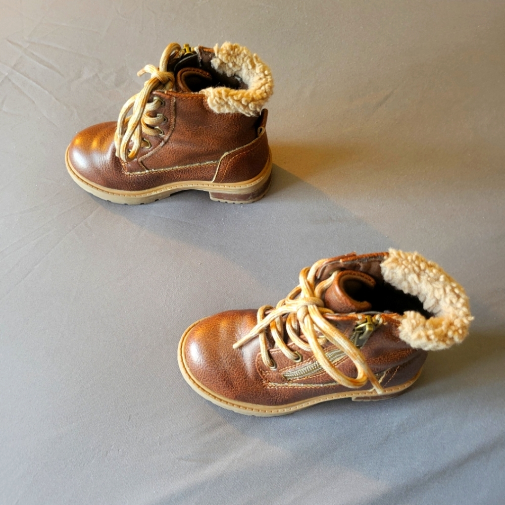 Steve Madden toddler boots 8C